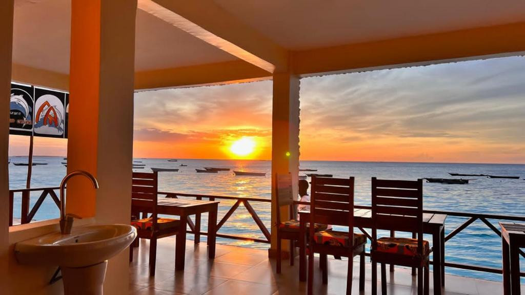 Double A Nungwi Beach Hotel 4* миниатюра 3