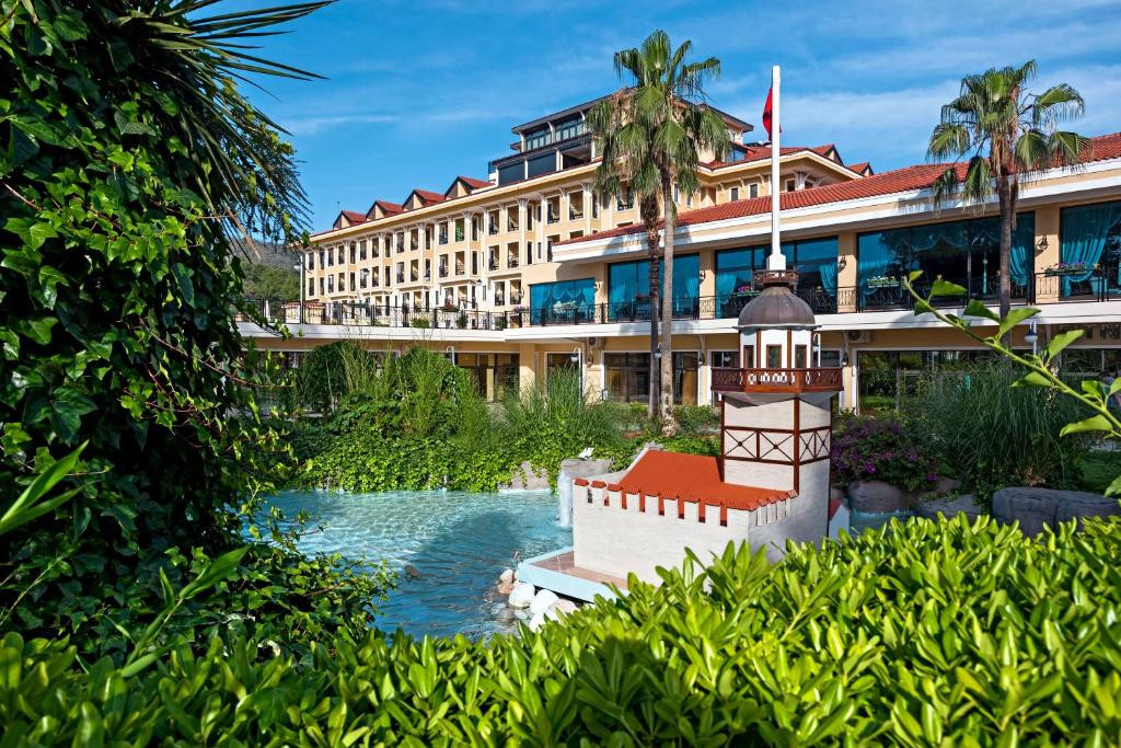 Club Hotel Phaselis Rose 5*