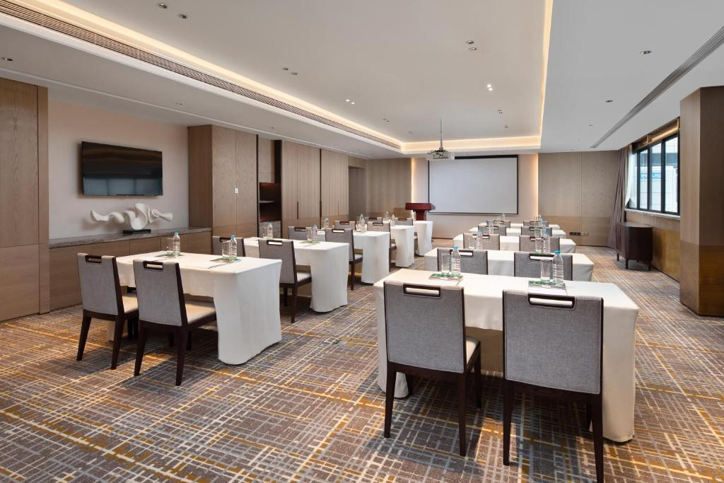 Holiday Inn & Suites Sanya Yalong Bay 5* миниатюра 6