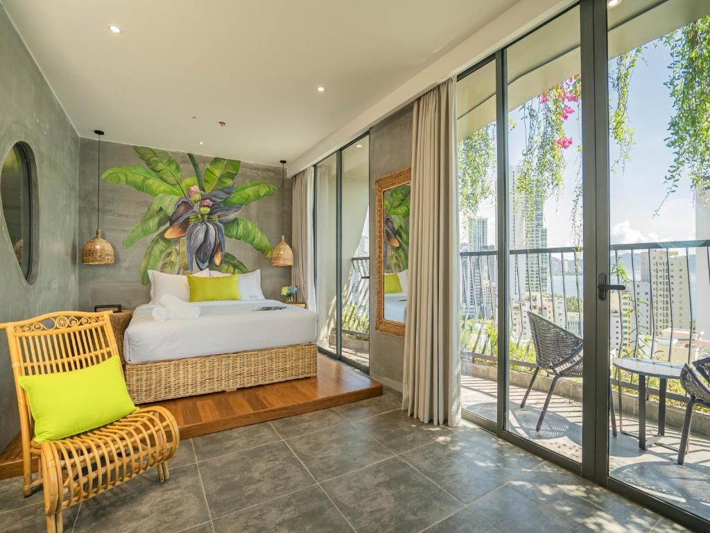The Signature Hotel Nha Trang 5*