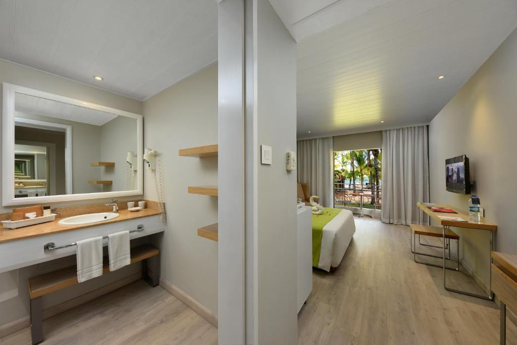 Mauricia Beachcomber Resort & Spa 4* миниатюра 3