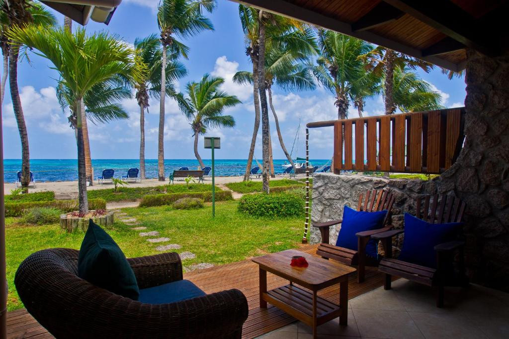Coco De Mer & Black Parrot Suites 4* миниатюра 6