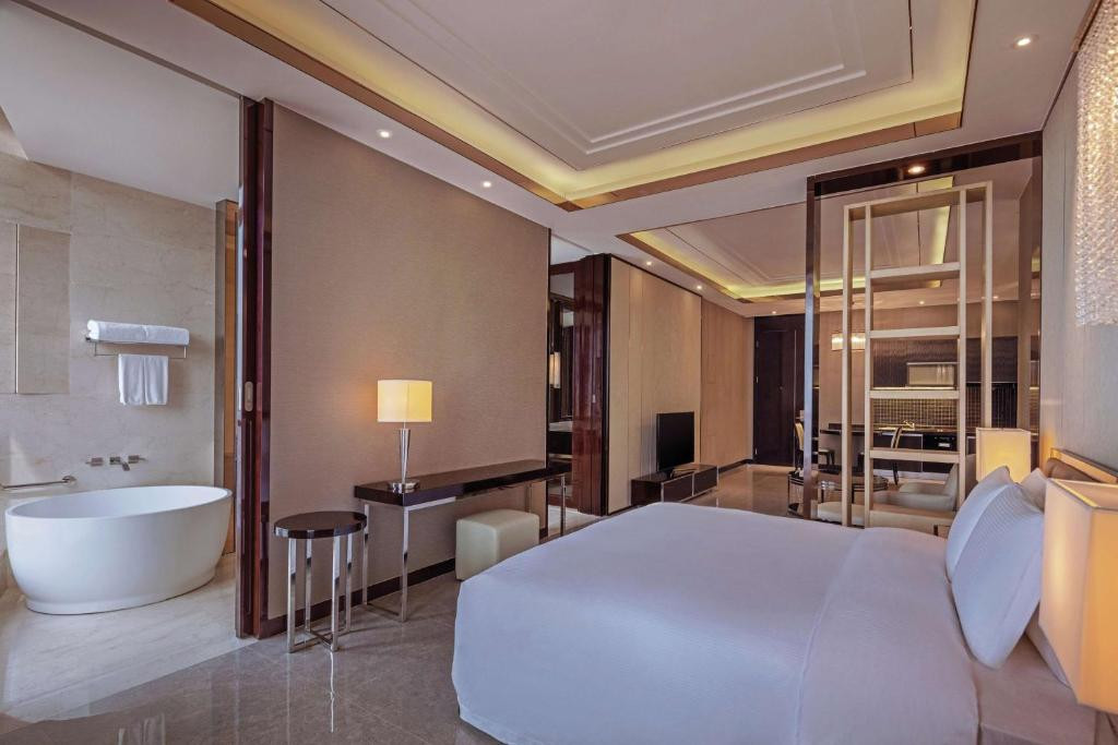 Hilton Haikou 5* миниатюра 3
