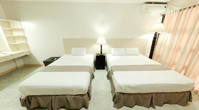 Grand Blue Beach (Ex. Arwana Hotel & Restaurant) 3* миниатюра 2