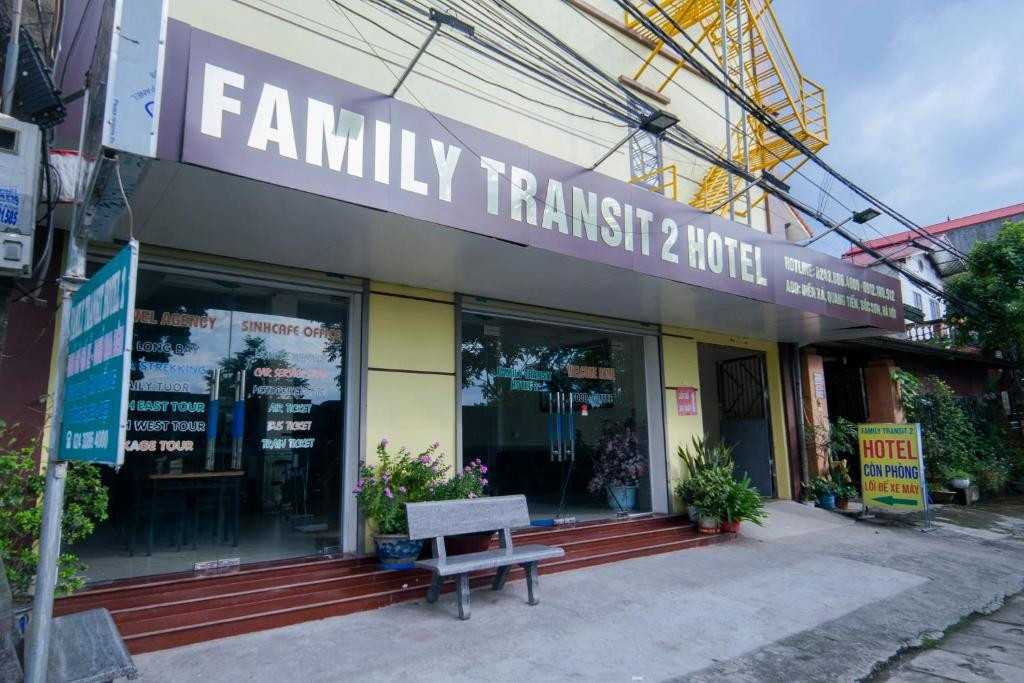 Family Transit Hotel 2*