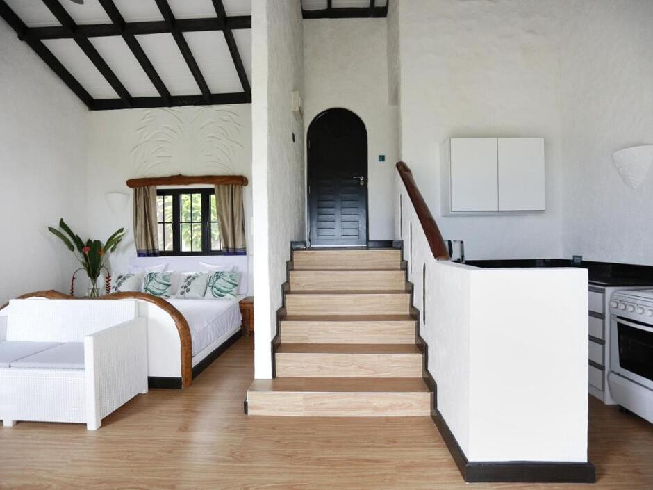 The Salty Palms Apartment миниатюра 2