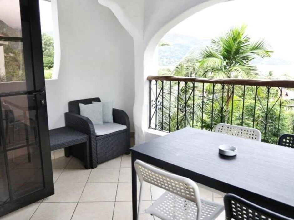The Salty Palms Apartment миниатюра 5