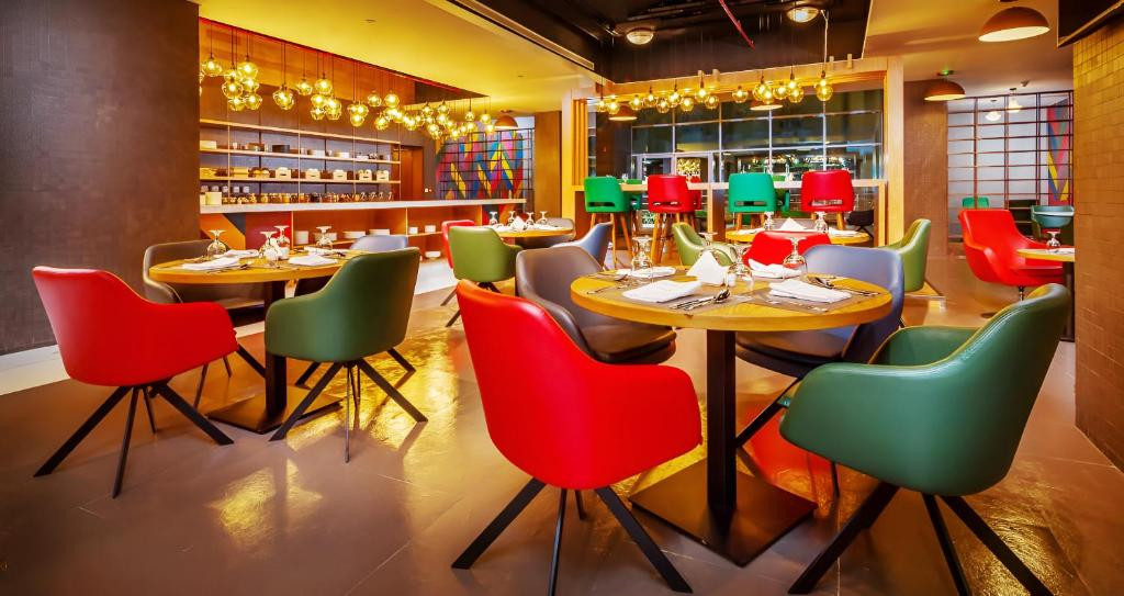 Central Inn Al Sadd 5* миниатюра 5