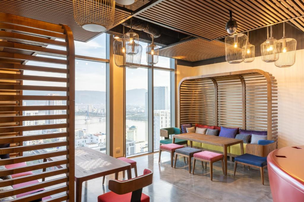 Wink Hotel Danang Centre 4* миниатюра 6