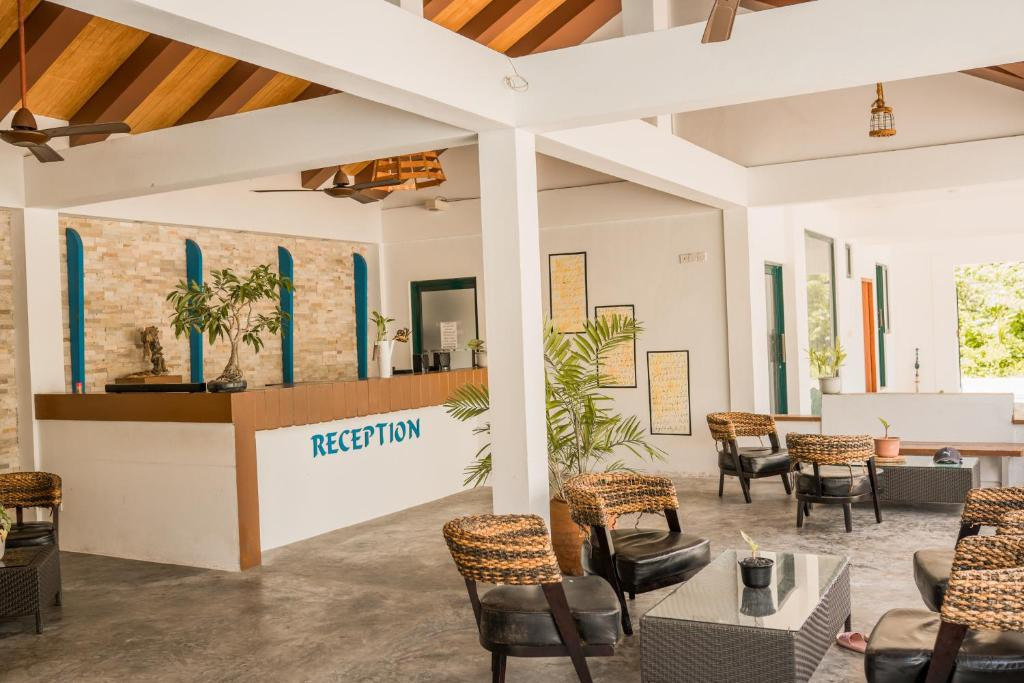 Long Beach Laamu Local Island Hotel Guest House миниатюра 6