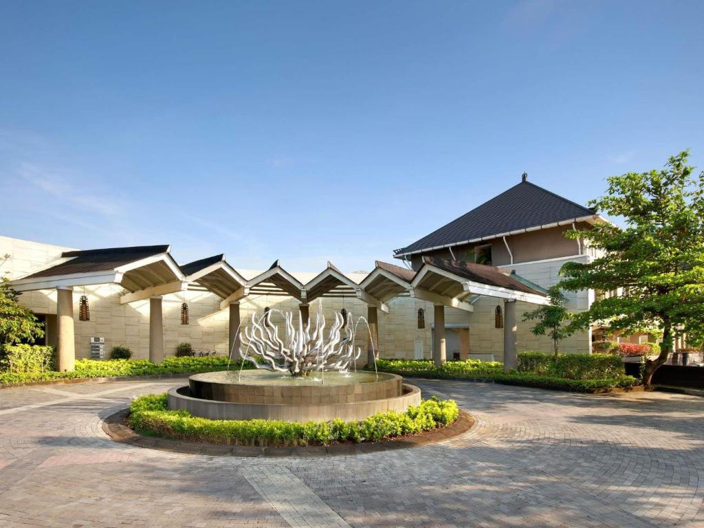 Mercure Bali Nusa Dua 4*