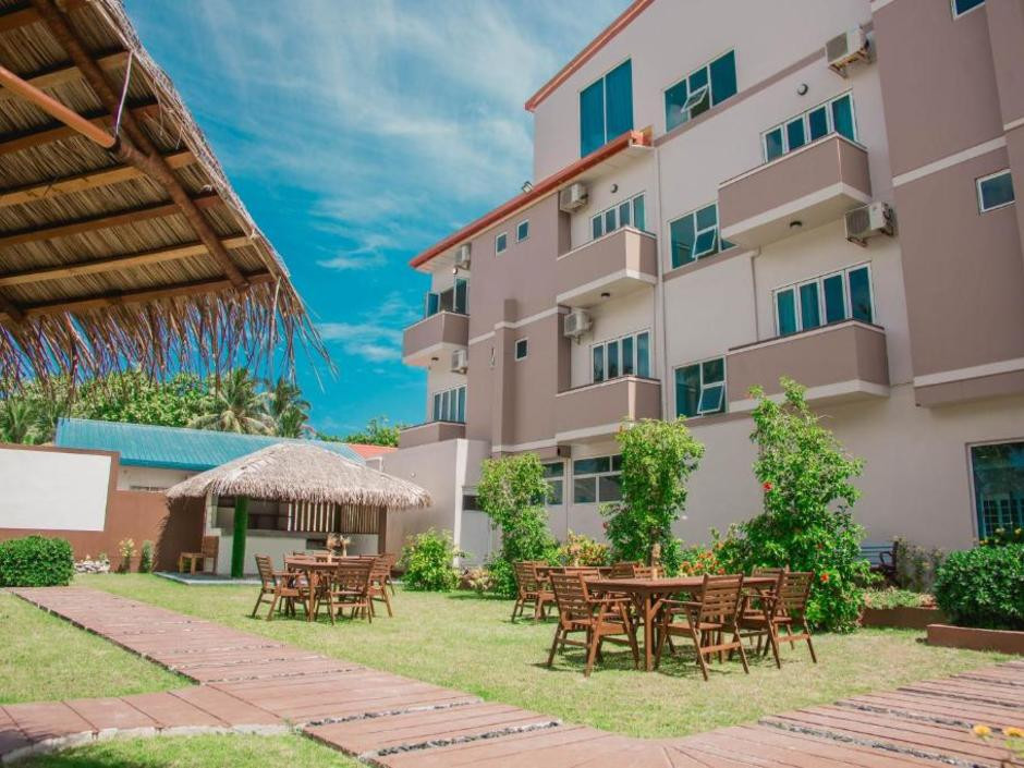 Reveries Diving Village 3*