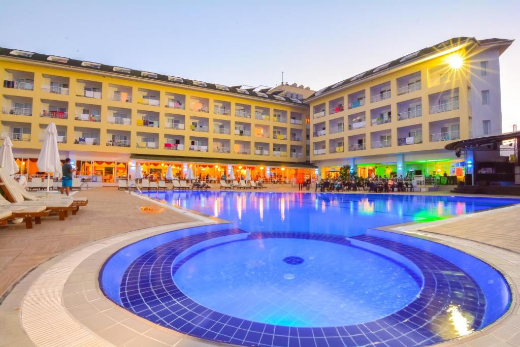 Pine House Hotel 4* миниатюра 2
