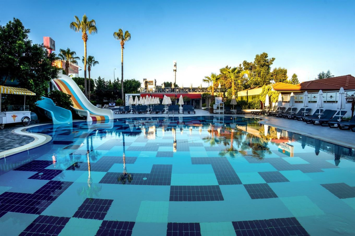 White City Beach Adults Only 16+ 5* миниатюра 6