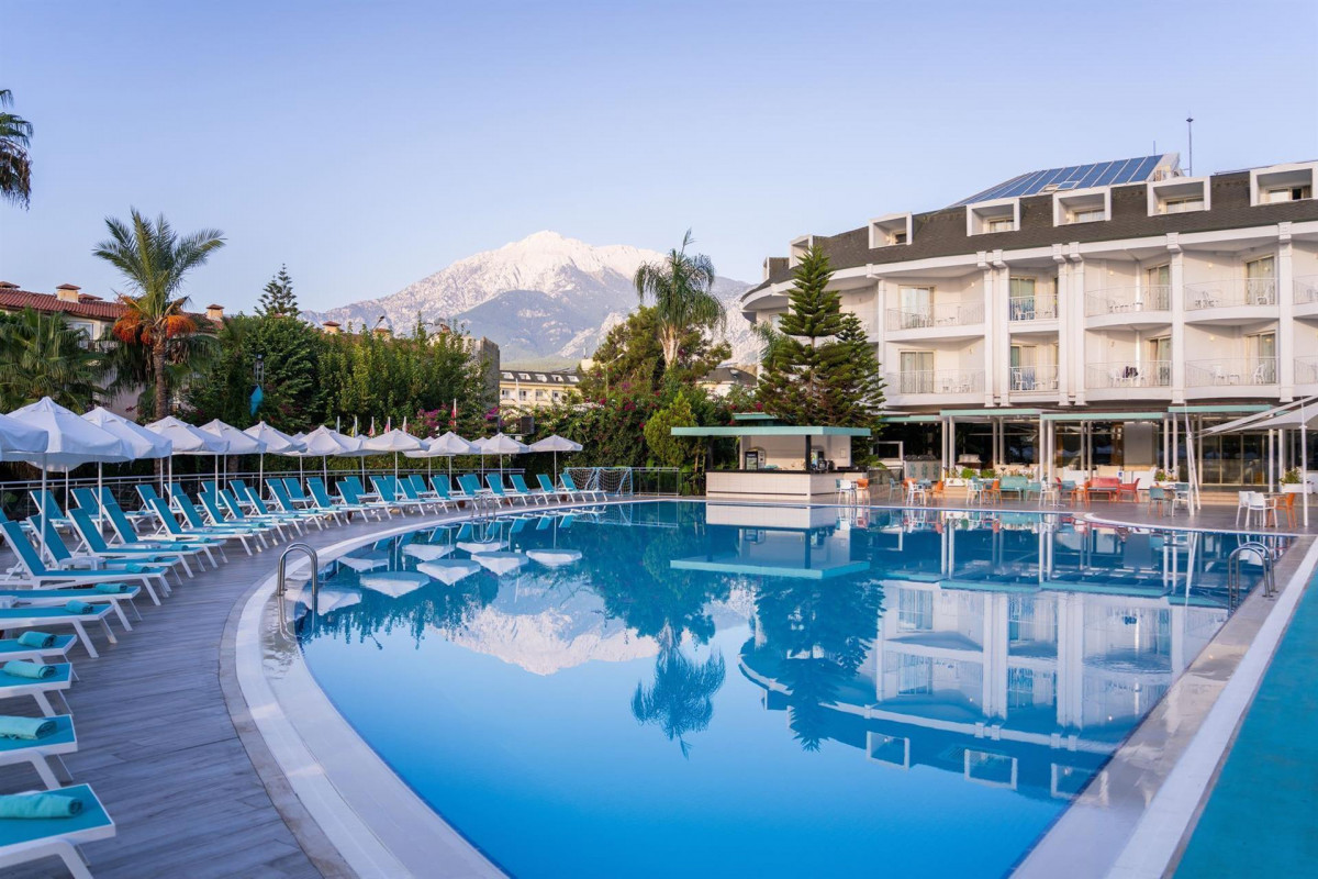 Zena Resort Hotel 5*