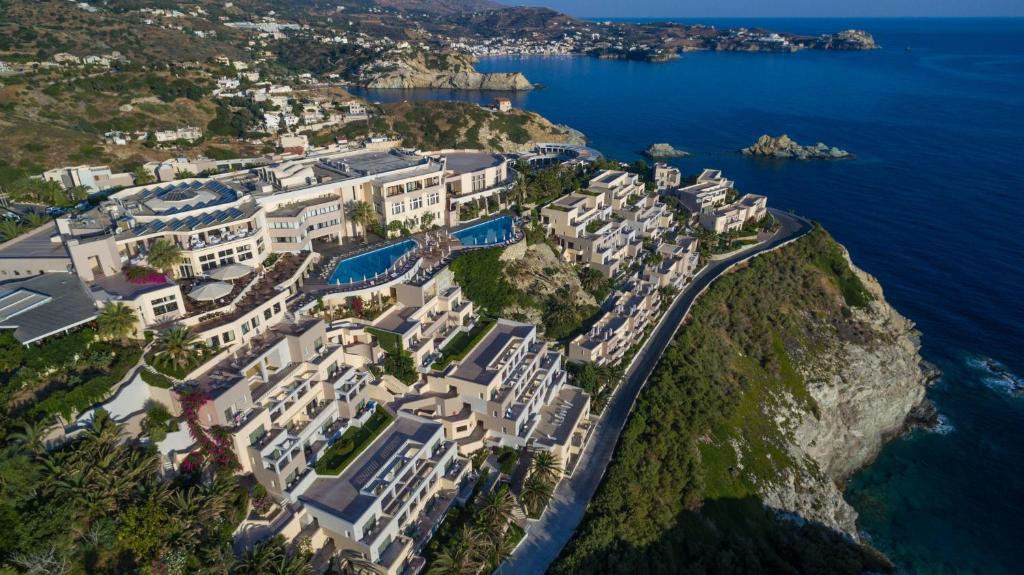 Athina Palace Resort & Spa 5*