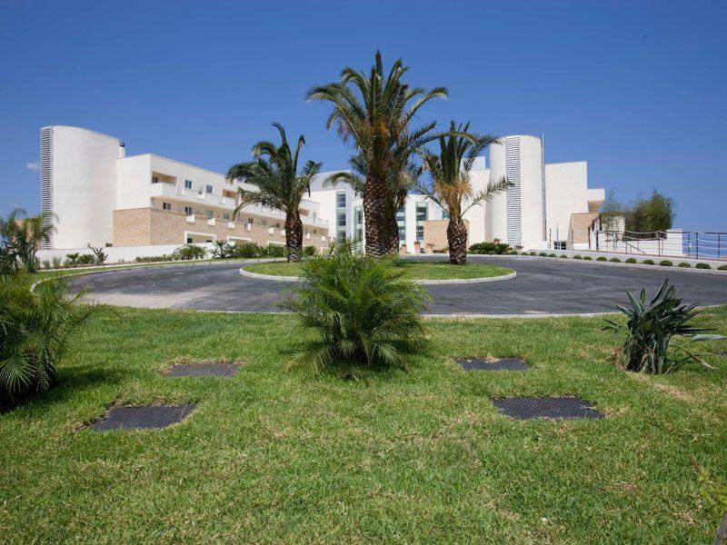 Capo Peloro Resort 4*
