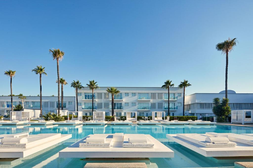 So White Club Resort 5*