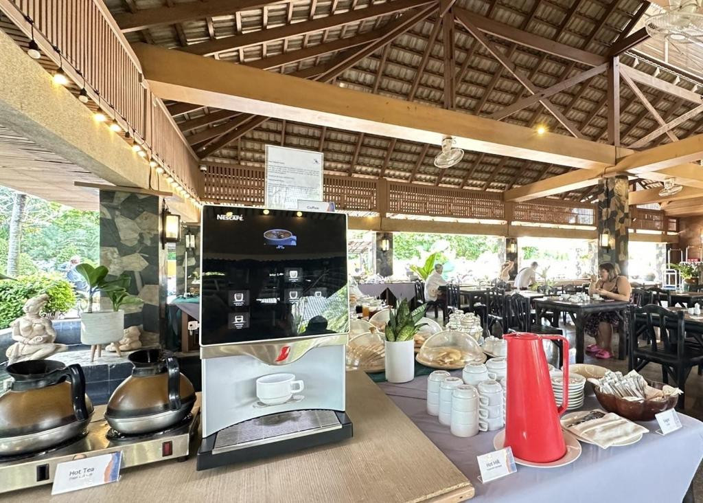 Phuket Island View 4* миниатюра 5