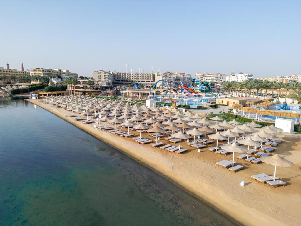Sunrise Azalea Aqua Park Resort (Ex. Sunrise Aster Aqua Park Resort) 4*