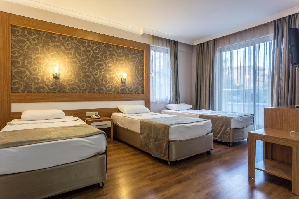 Lonicera City Kleopatra 3* миниатюра 3