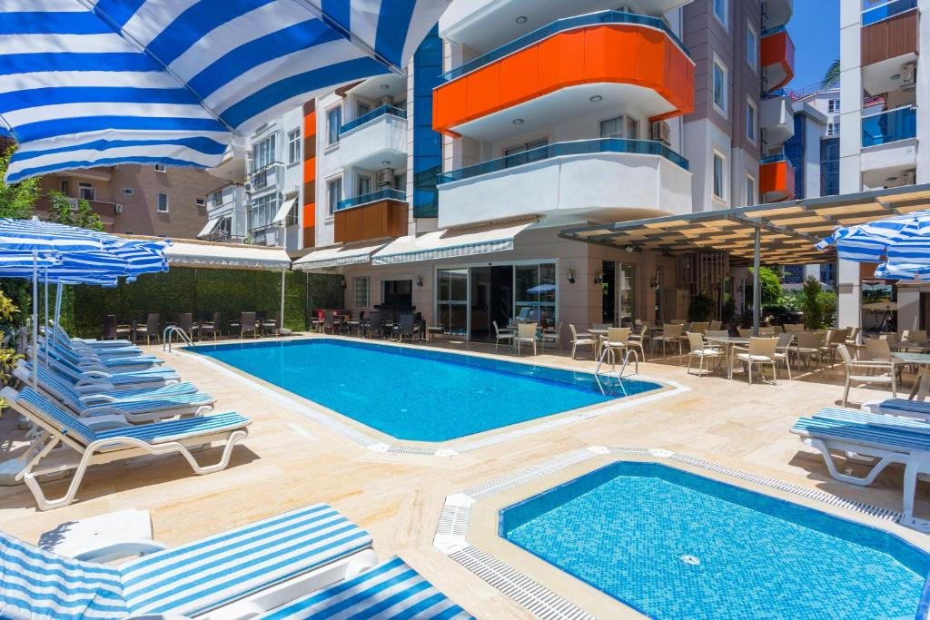 Lonicera City Kleopatra 3* миниатюра 5