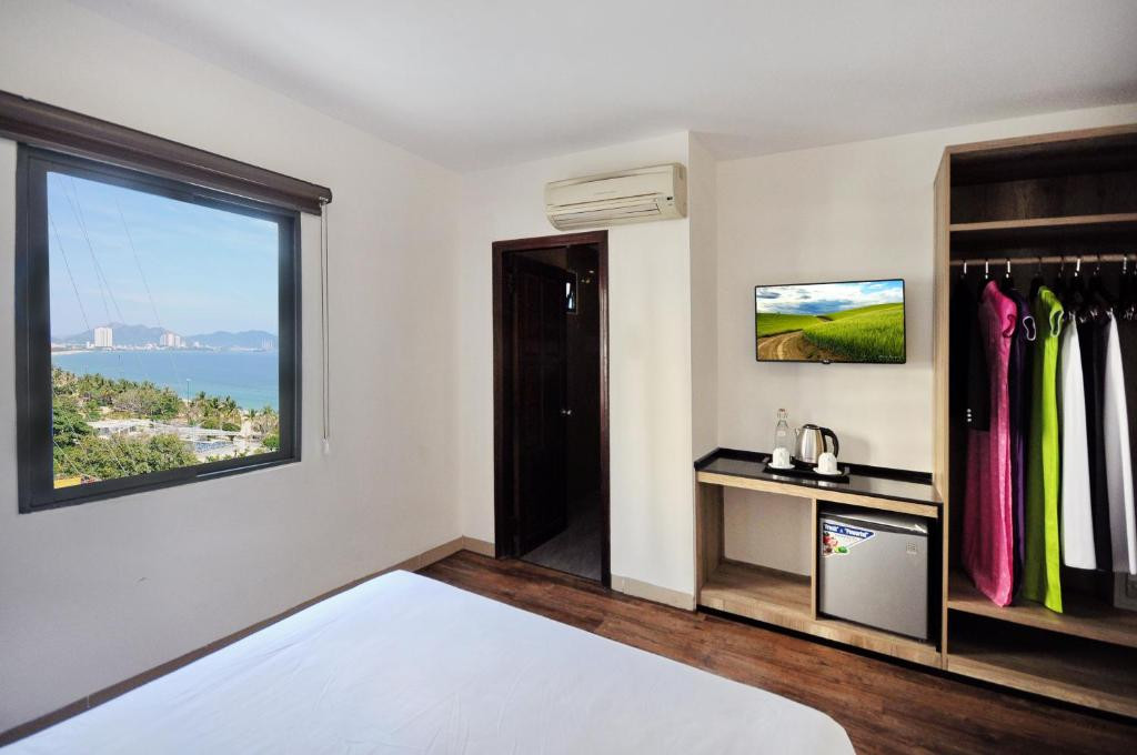 Golden Lotus 2* миниатюра 6