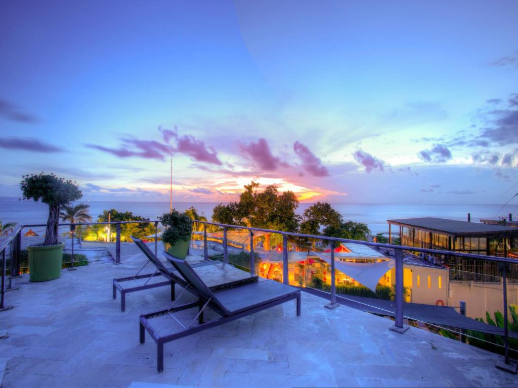 Furama Xclusive Ocean Beach Seminyak 5* миниатюра 4