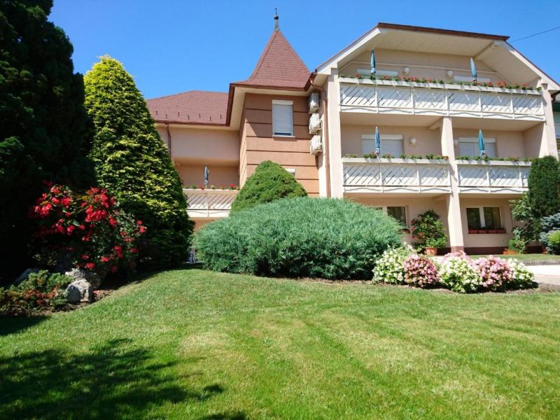 Klara Villa Apartman Heviz 3* миниатюра 2