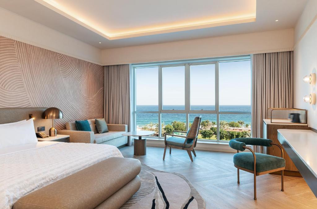 Le Meridien Al Aqah Beach Resort 5* миниатюра 4