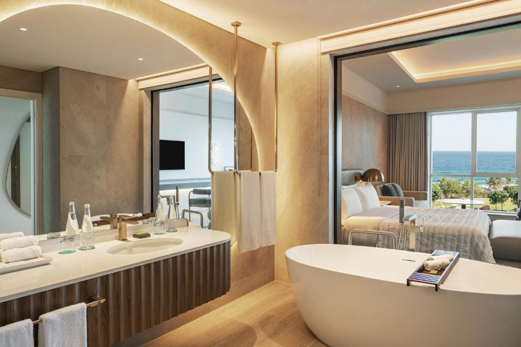 Le Meridien Al Aqah Beach Resort 5* миниатюра 5