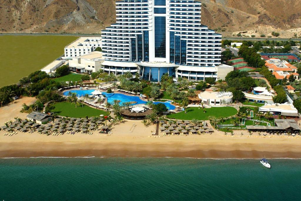 Le Meridien Al Aqah Beach Resort 5* миниатюра 6