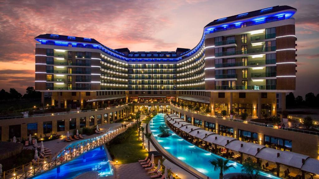 Aska Lara Resort & Spa 5*