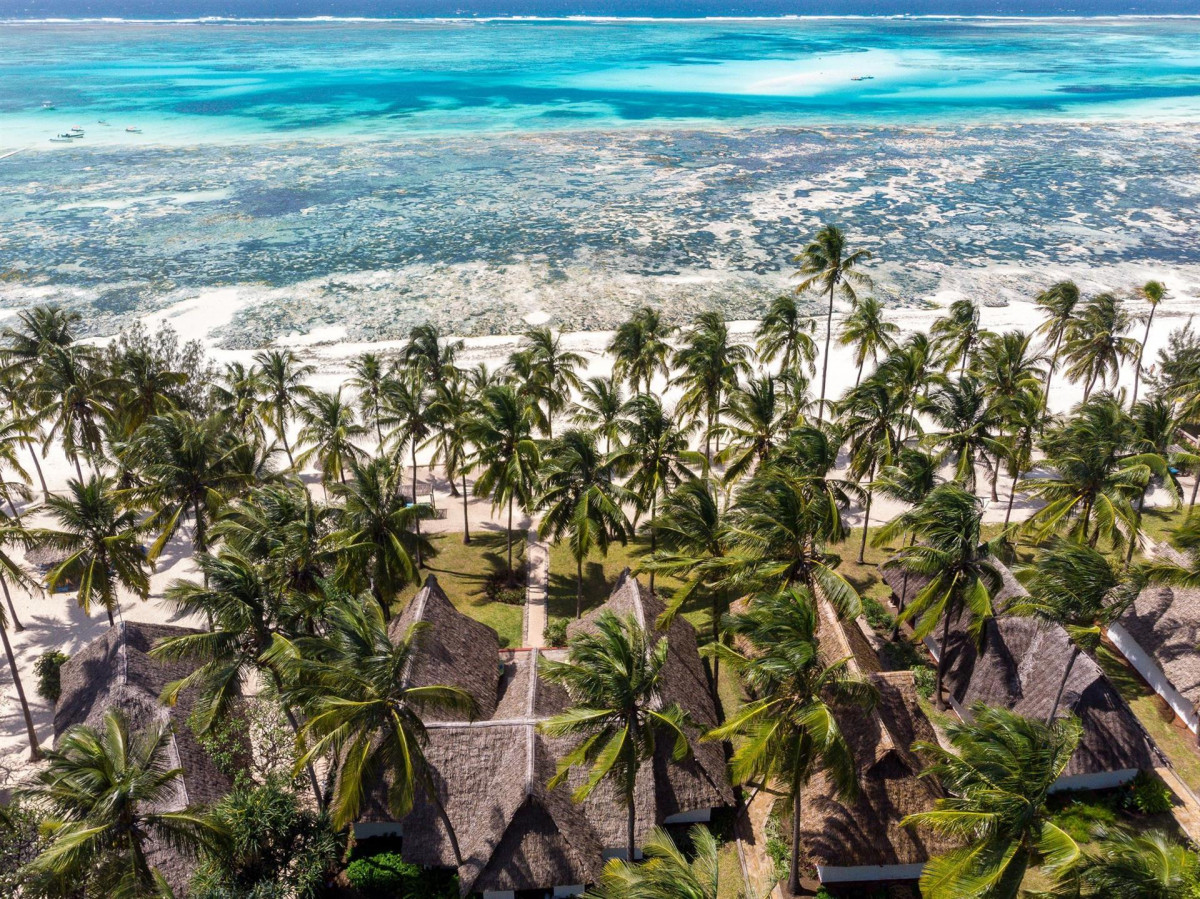 Karafuu Beach Resort 5* миниатюра 6