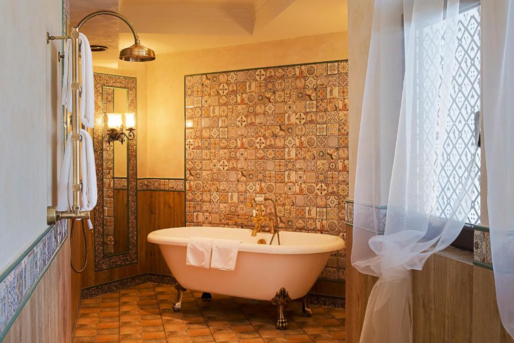 Богатырь 4* миниатюра 4