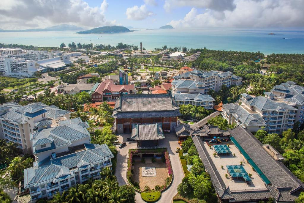 Sanya Yalong Bay Swiss & Mercure Hotels 5* миниатюра 2