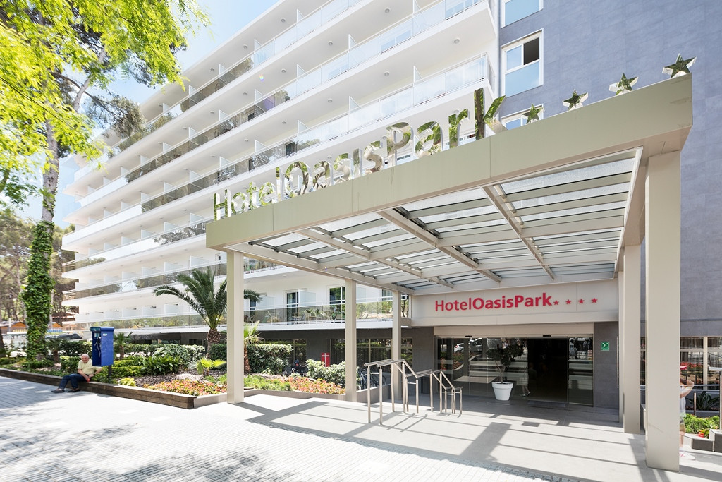 Best Oasis Park 3*