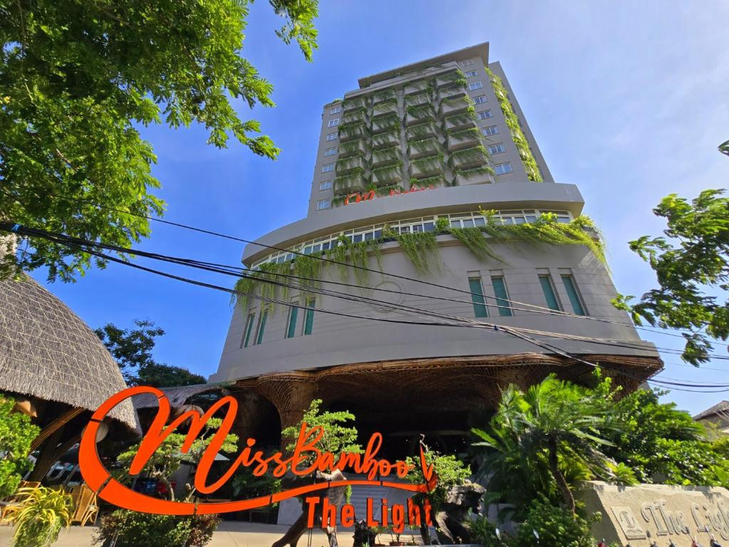 Missbamboo The Light (Ex. The Light Hotel & Resort) 4*