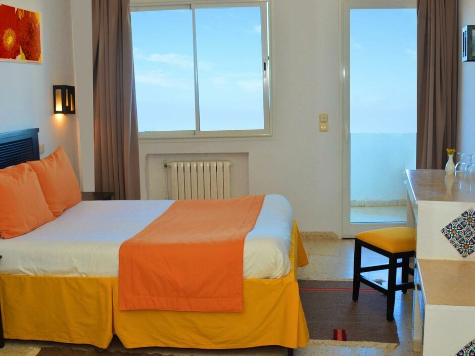 Club Tropicana & Spa Resort 3* миниатюра 3
