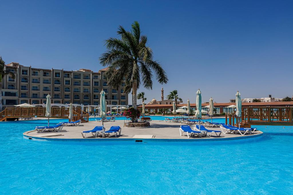 Sunrise Alora Aqua Park Resort (Ex. Caesar Palace) 4*