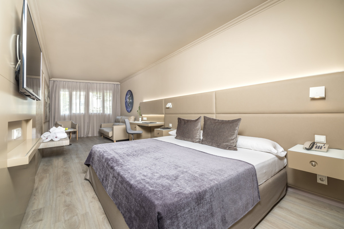 Salles Hotel Pere Iv 4* миниатюра 2