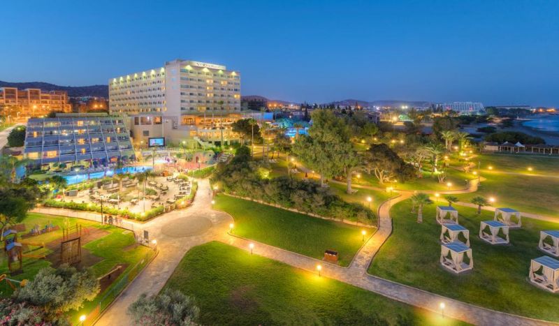 St. Raphael Resort 5* миниатюра 3