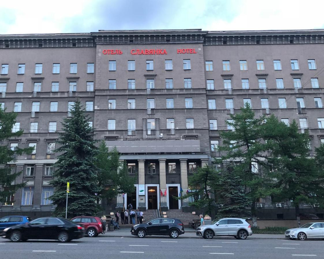 Славянка 3*