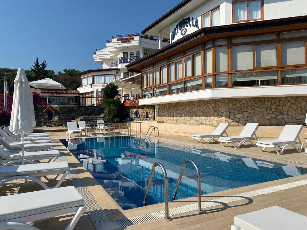 Naturella Hotel & Apart 3*