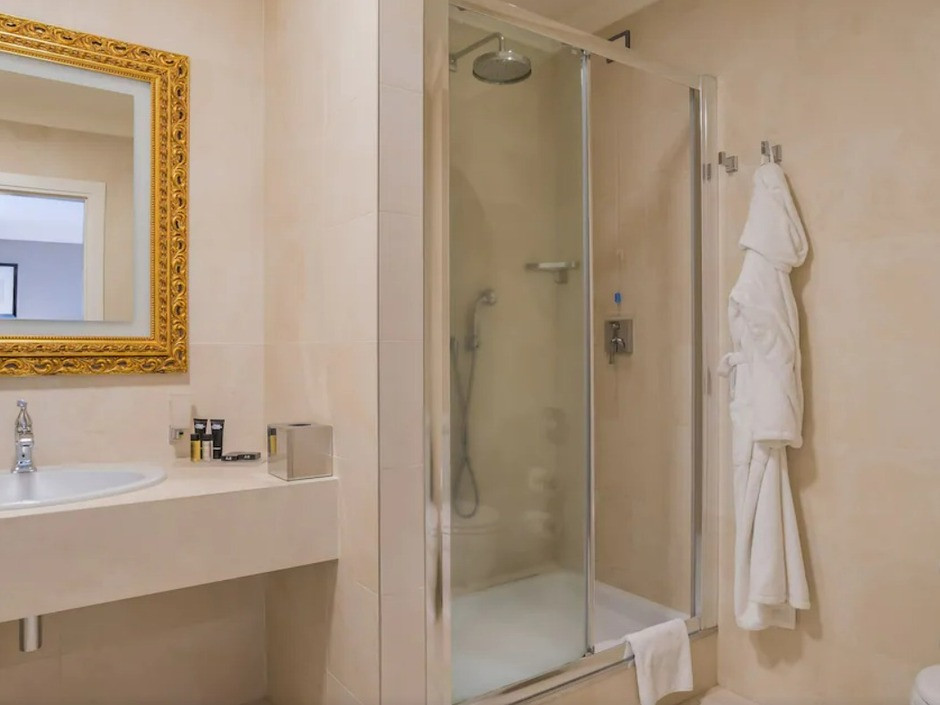 Grand Hotel Yerevan (Ex. Royal Tulip Grand Hotel) 5* миниатюра 3