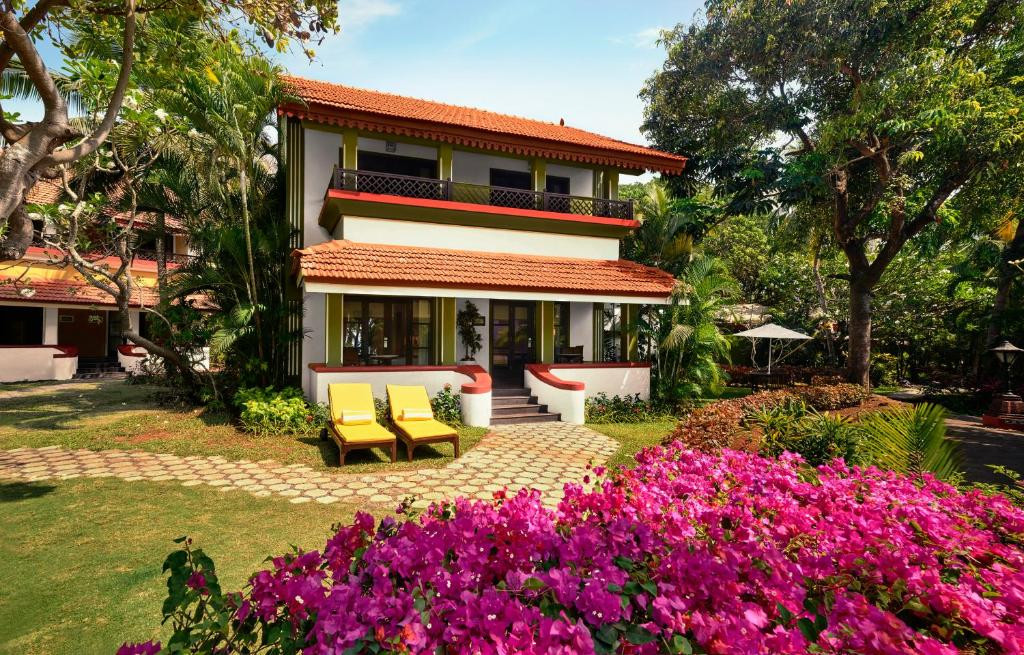 Vivanta By Taj Holiday Village 5*