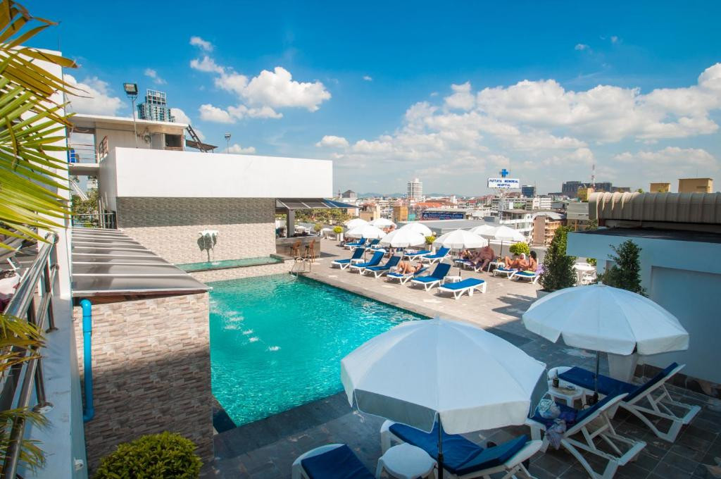 Flipper House Hotel 3*