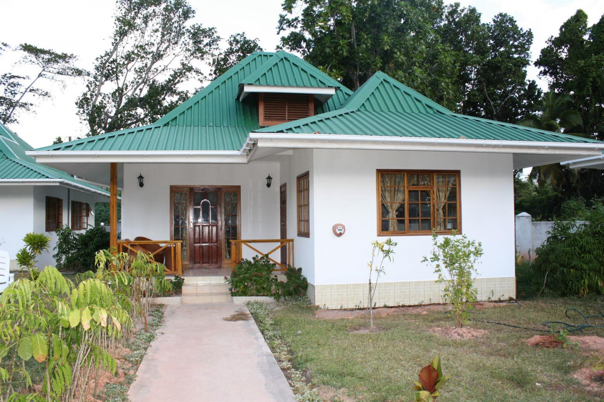 Le Surmer Self Catering Chalets 3* миниатюра 6