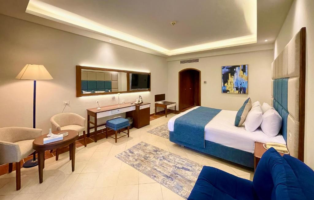Ivy Cyrene Island Aqua Park Resort 4* миниатюра 4