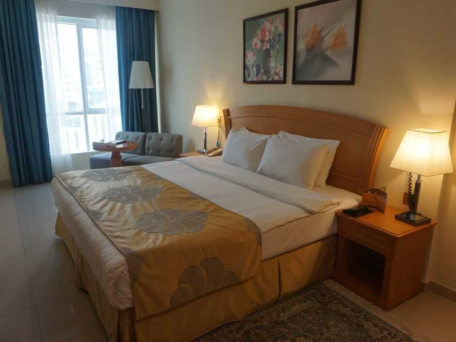 Golden Tulip Sharjah Hotel 4* миниатюра 5